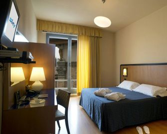 Hotel Masini - Forlì - Sovrum
