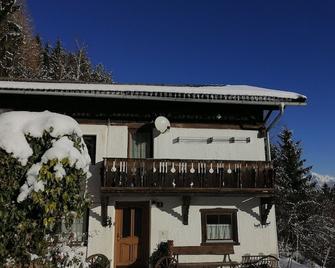 Ferienwohnung Riedbach - Innsbruck - Building