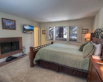 Blue Laulea 2 Bedroom Home by RedAwning - Incline Village - Habitación