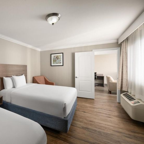 Solara Inn and Suites image 1