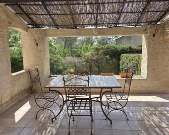 House 3 rooms with garden near the sea - Saint-Raphaël - Innenhof