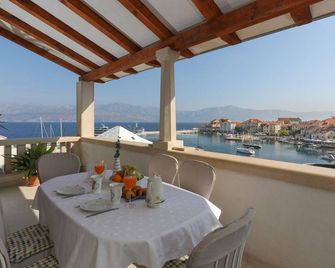 Apartments by the sea Postira, Brac - 6053 - Postira - Μπαλκόνι