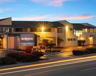 Bay Breeze Inn - Seaside - Bâtiment