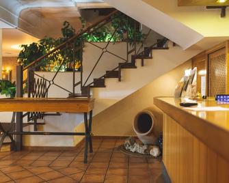 Hotel Casa Lorenzo - Villarrobledo - Recepción