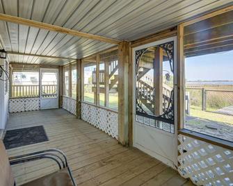 Atlantic Beach Home By Fort Macon State Park - Atlantic Beach - Balcony