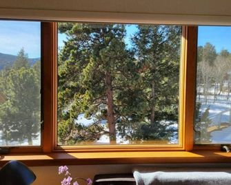 Beautiful Rocky Mountain Retreat Above Boulder with Privacy & Views - Nederland - Balcón