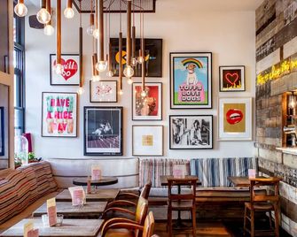 Artist Residence London - London