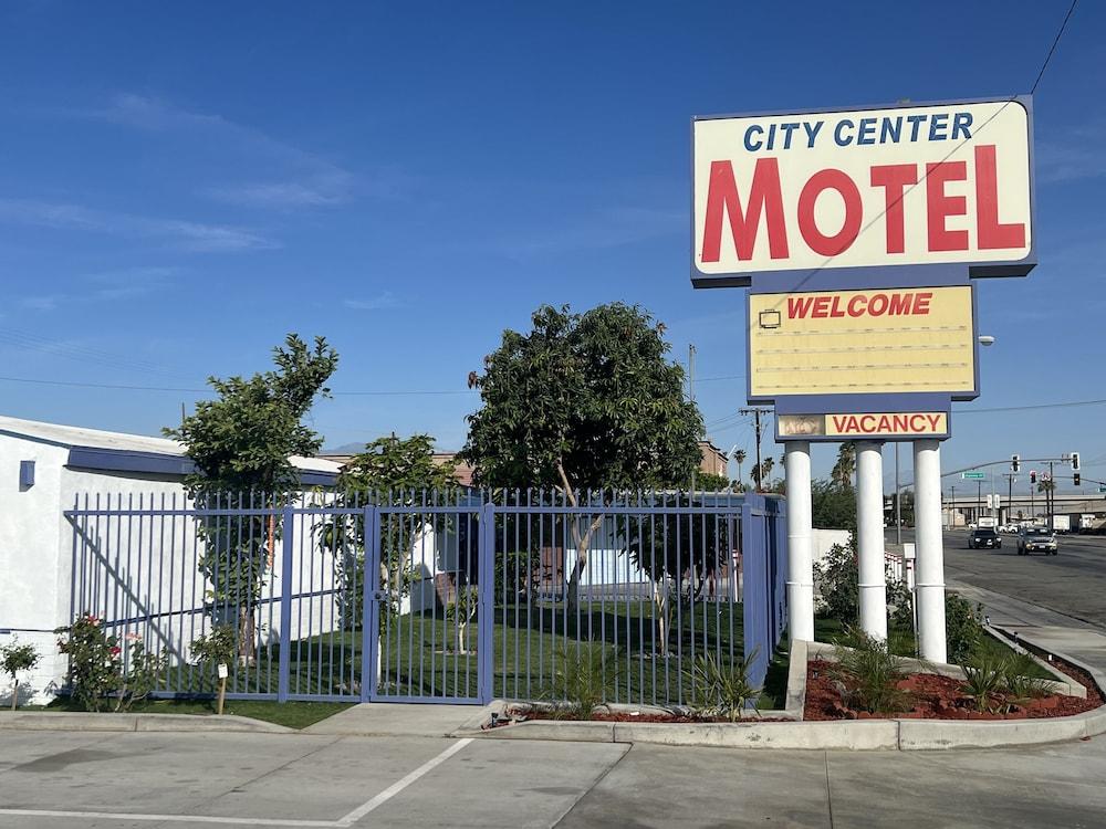 City Center Motel from $76. Indio Hotel Deals & Reviews - KAYAK