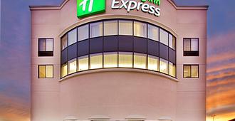 Holiday Inn Express Waterloo-Cedar Falls - Waterloo - Κτίριο