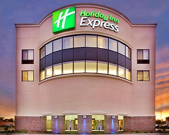 Holiday Inn Express Waterloo-Cedar Falls - Waterloo - Building
