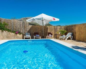 Casa Gonzalez Villanueva de la Concepcion by Ruralidays - Villanueva de la Concepcion - Pool