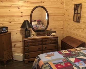 Country Cabin In The Woods - Lexington - Schlafzimmer
