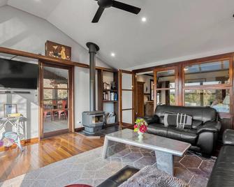 Glauders Cottage Pemberton - Pemberton - Wohnzimmer