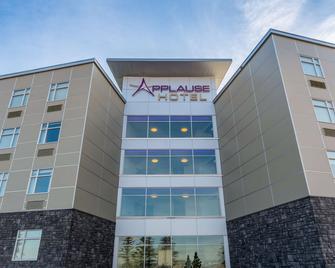 Applause Hotel By Clique - Calgary - Building