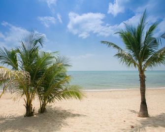 Lamai Resort - Ko Samui - Beach