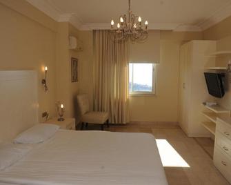 Gold City Luxury Accommodation - Kargiçak - Bedroom