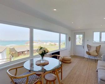 D26 Vu-An-Tecca, Riviere Towans - Hayle - Salle à manger