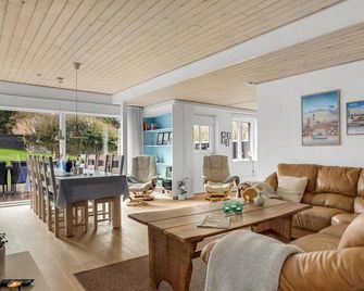 Amazing Home In Skagen With Wifi - Skagen - Stue