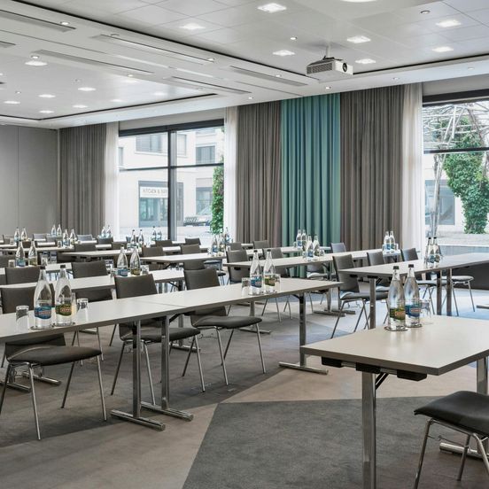 Courtyard by Marriott Zurich North image 1