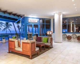 Premium Corner Room 1 King Bed - Bridgetown - Lobby