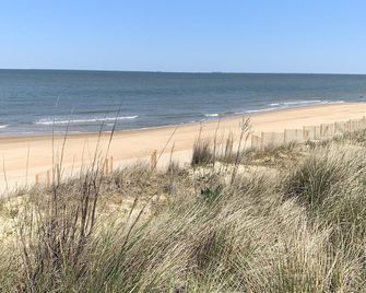 Break Side Studio #5 apts - Norfolk - Strand