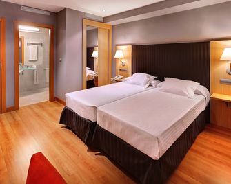 U Hotel Villa-Gomá - זראגוזה - חדר שינה