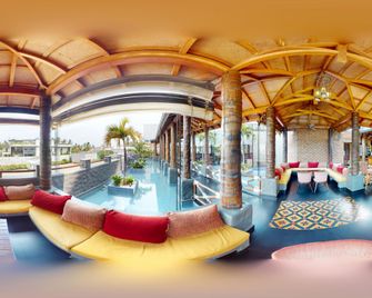 Radisson Salem - Salem - Gebouw