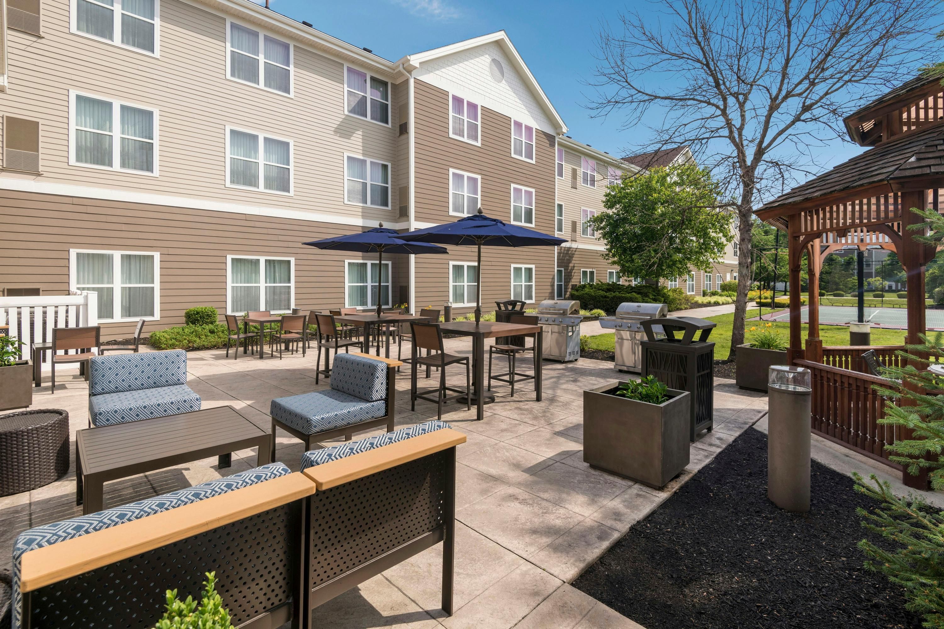 Homewood Suites by Hilton Philadelphia/Mt. Laurel - Mount Laurel - Patio
