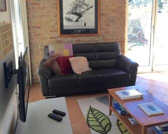 Port Fairy Getaway - Port Fairy - Sala de estar