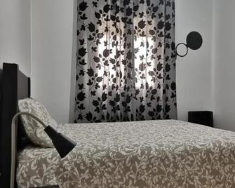 Aluche Aparment C - Madrid - Habitación