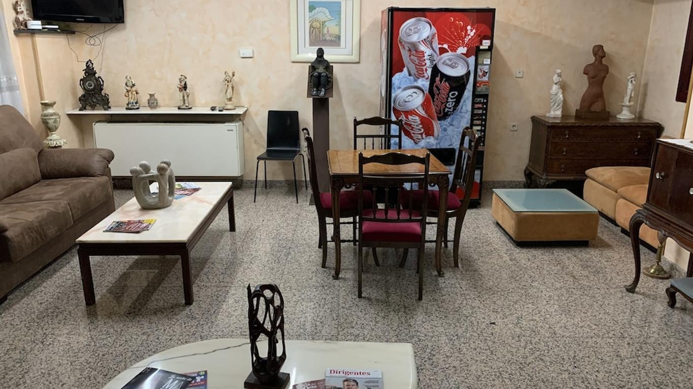 Hostal Juan XXIII