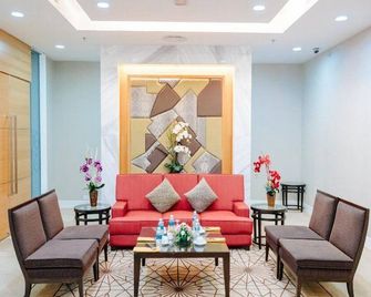 Raia Hotel Kota Kinabalu - קוטה קינבאלו - טרקלין