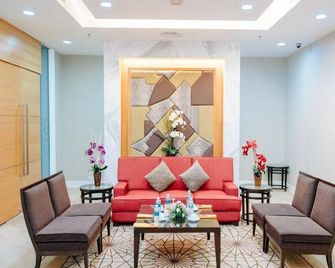 Raia Hotel Kota Kinabalu - קוטה קינבאלו - טרקלין