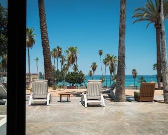 Inhouse Glamping Hotel La Paz - La Paz - Patio