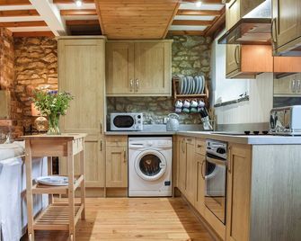 3 bedroom accommodation in Little Edstone, near Pickering - Kirby Misperton - Cocina