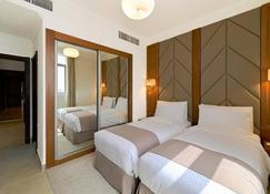 2 Bedroom Apartment near Fujaira Exhibition Center - Fujairah - Bedroom