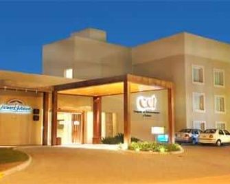 Howard Johnson by Wyndham Rio Cuarto Casino - Río Cuarto - Edifício