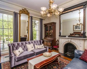 Linden Row Inn - ריצ'מונד - סלון