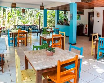 Pousada Bambu - איטקארה (אילוז-איטבונה) - מסעדה