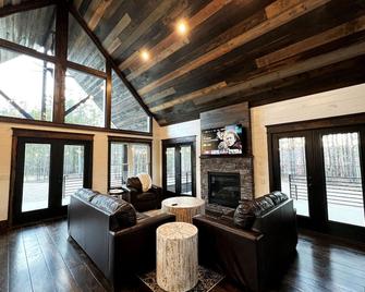 Lakeview | Hottub | Kayak/Fish | Arcade | Atvtrls - Mena - Wohnzimmer