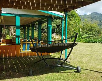 Blue Mountains Jamaican Vacation - Irish Town - Patio