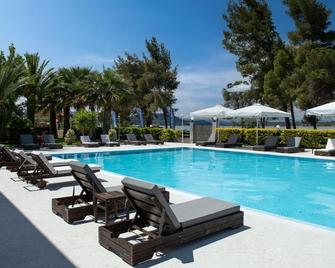 Hotel Rema - Vourvourou - Pool
