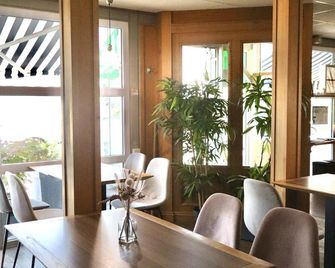 Brit Hotel Essentiel Reims Taissy - Taissy - Restaurant