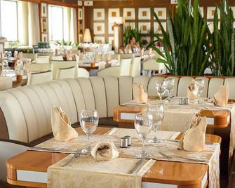 Ramada by Wyndham Princess Paramaribo - פאראמאריבו - מסעדה