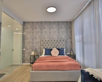 Cozy and stylish 1-bedroom apartment - Netanya - Bedroom