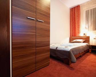 Hotel-24 - Płock - Camera da letto