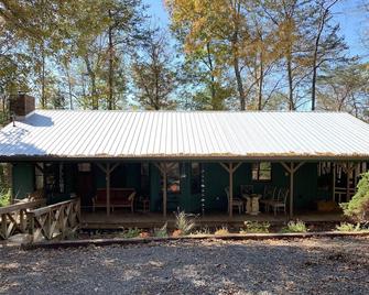 20 Acres Of Tranquillity Next To Desoto State Park - Fort Payne - Gebäude