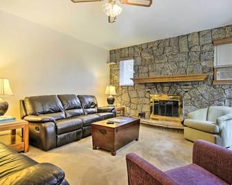Spacious Apt with Yard 3 Mi to Windham Mountain - Windham - Sufragerie