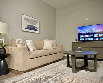 Charming 2-bedroom apartment in Durant with AC, WiFi - Durant