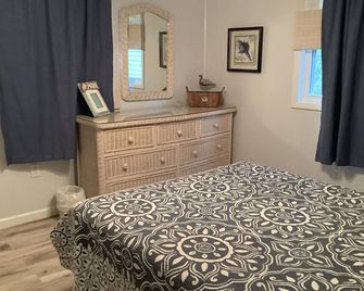 Lovely Oceanside Home in Surf City, Long Beach Island. - Long Beach - Habitación